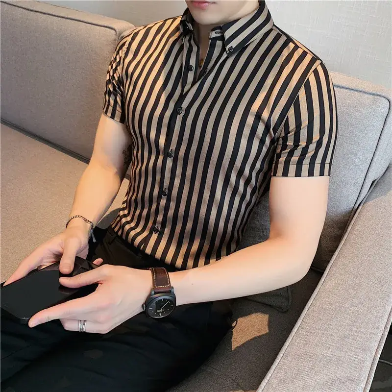 Men's Slim Fit  Short Sleeve Striped Shirt